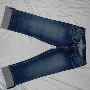 Cropped jeans for women